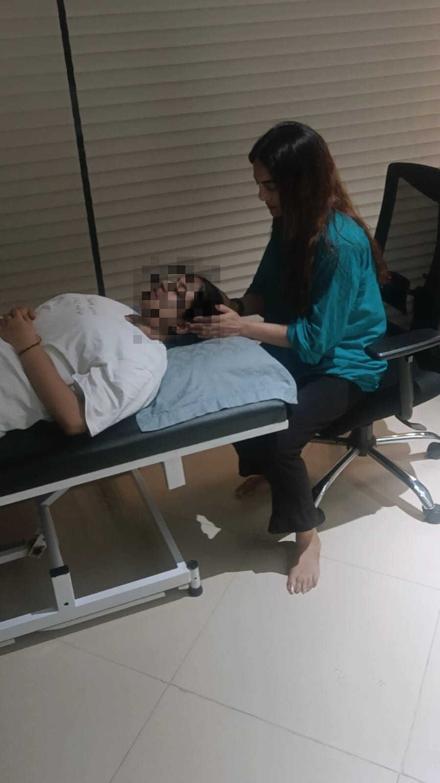 Sleep improvement hypnotherapy session